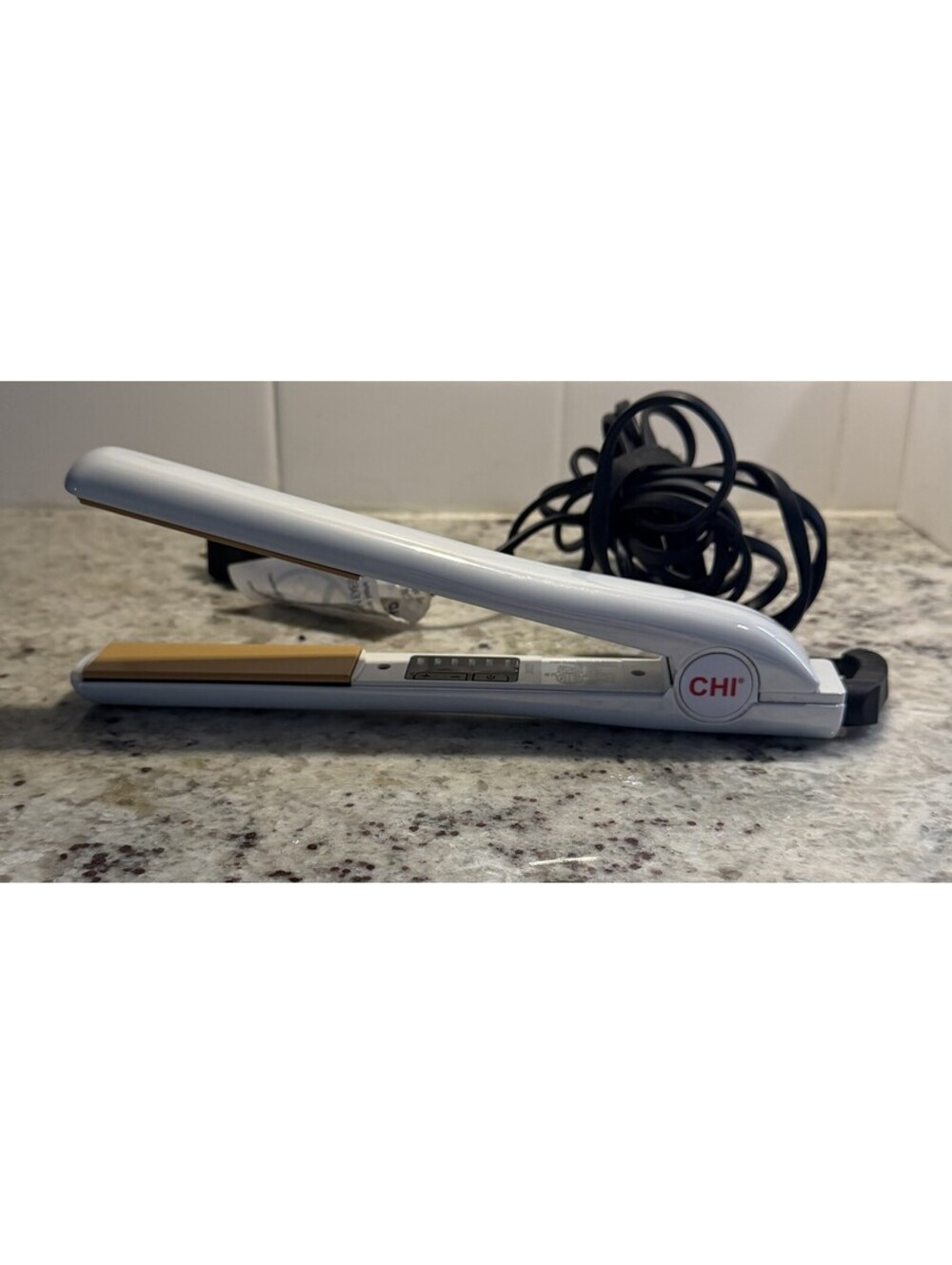 HAIR STRAIGHTENER - ChiSilver Pearl 1'' Ceramic Flat Iron